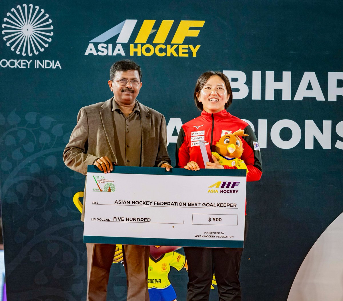 asia_hockey's tweet photo. Best Goal Keeper Of the tournament
Kudo Yu
Shirt # 34
Country Japan
Bihar Women’s Asian Champions Trophy Rajgir 2024
#BWACT2024
#asiahockey
@FIH_Hockey
@TheHockeyIndia https://t.co/GhjyLh5hQw