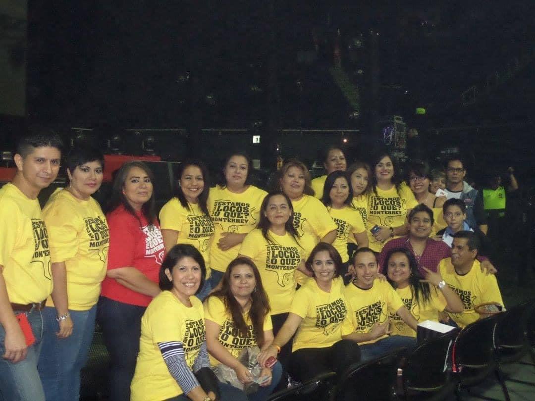 23Myriam's tweet photo. Una de muchos conciertos con mis amigos @estamoslocosmty
Que seguimos de festejo #37
#estamoslocosoque
#misamigos
@HombresG
@DavidSummersHG
@rafahg
@JaviMolinaHG https://t.co/bLiVkowq5T