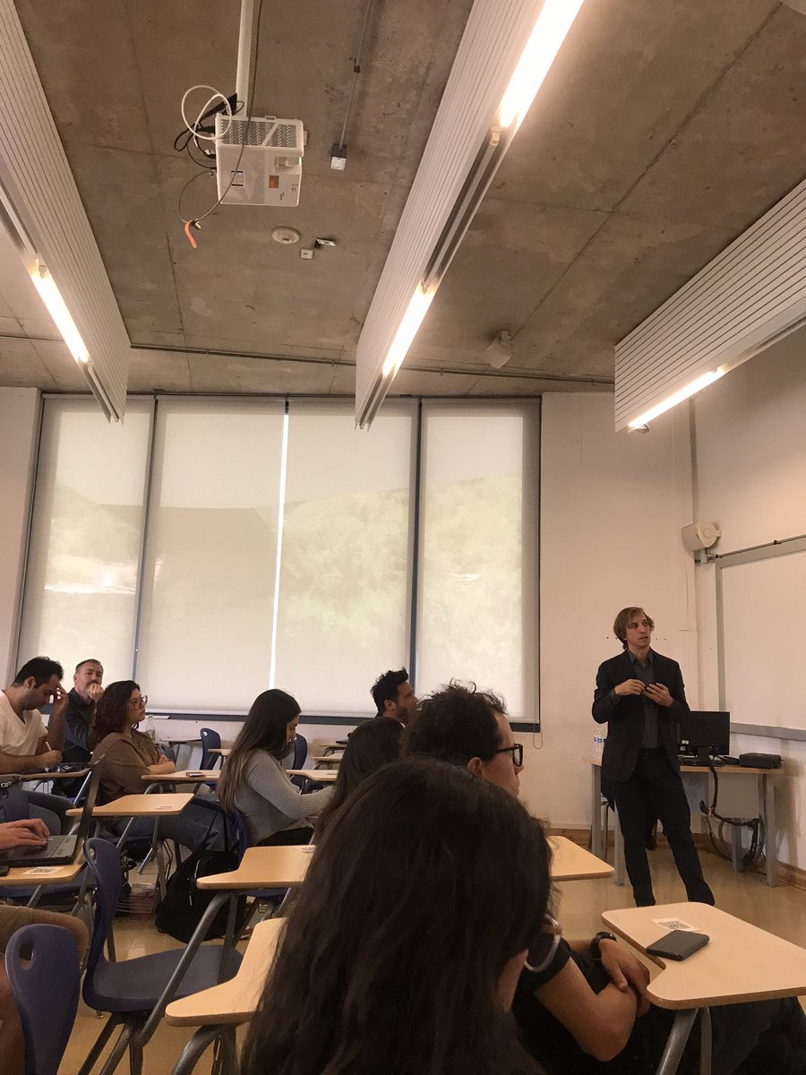 Design Lab UAI tweet media