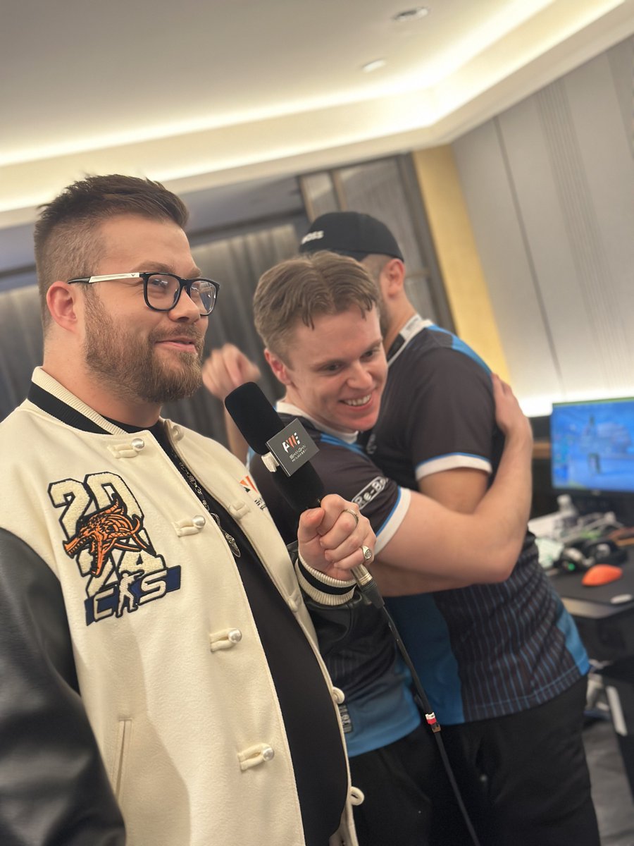 James Banks 🇺🇦 tweet media