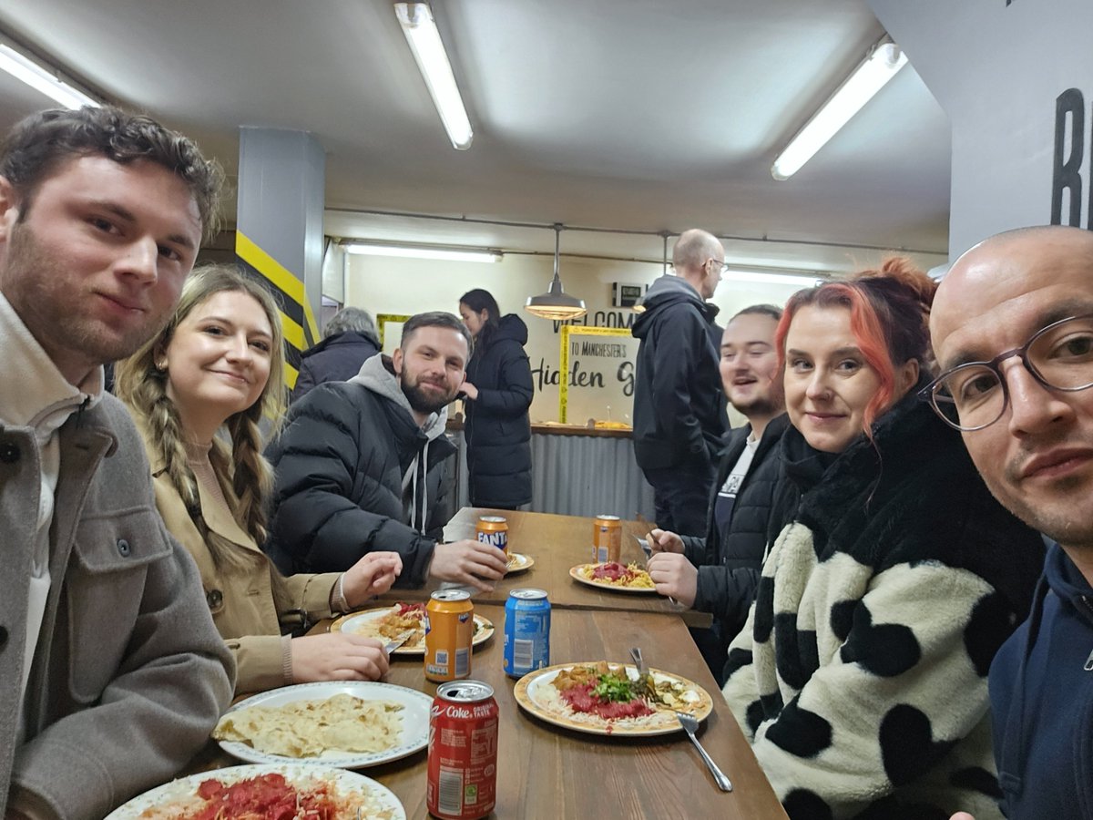 Pixel_Kicks's tweet image. Last week, our team enjoyed a fantastic outing at the local curry hotspot, This or That! 🍽️✨

#TeamOuting #ManchesterEats #CurryCravings