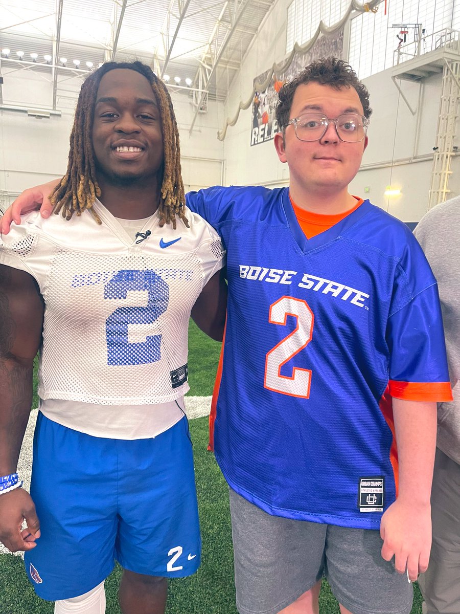 I just finished our story on <a href="/AshtonJeanty2/">Deuce 2️⃣</a> meeting fan &amp; double heart transplant survivor Jacob Serre. I can’t wait for you all to see it. 

Ashton Jeanty is building a legacy of GOODNESS, on and off the field. He’s truly one of a kind. So proud he’s a Bronco. 💙🏈🧡

#HEI2MAN