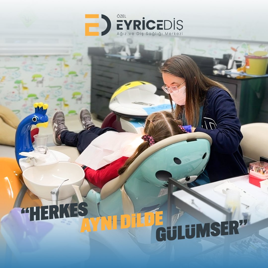 Eyrice Ağız ve Diş Sağlığı Merkezi'nde çocuklarımızın gülümsemesi her şeyden önemli! Çocuk kliniğimizde minik hastalarımızın rahat hissetmesi için özel olarak tasarlanmış bir ortam sunuyoruz. 🌟 Her tedavi, minik kahramanlarımız için sağlıklı bir gülümseme demek 🤍