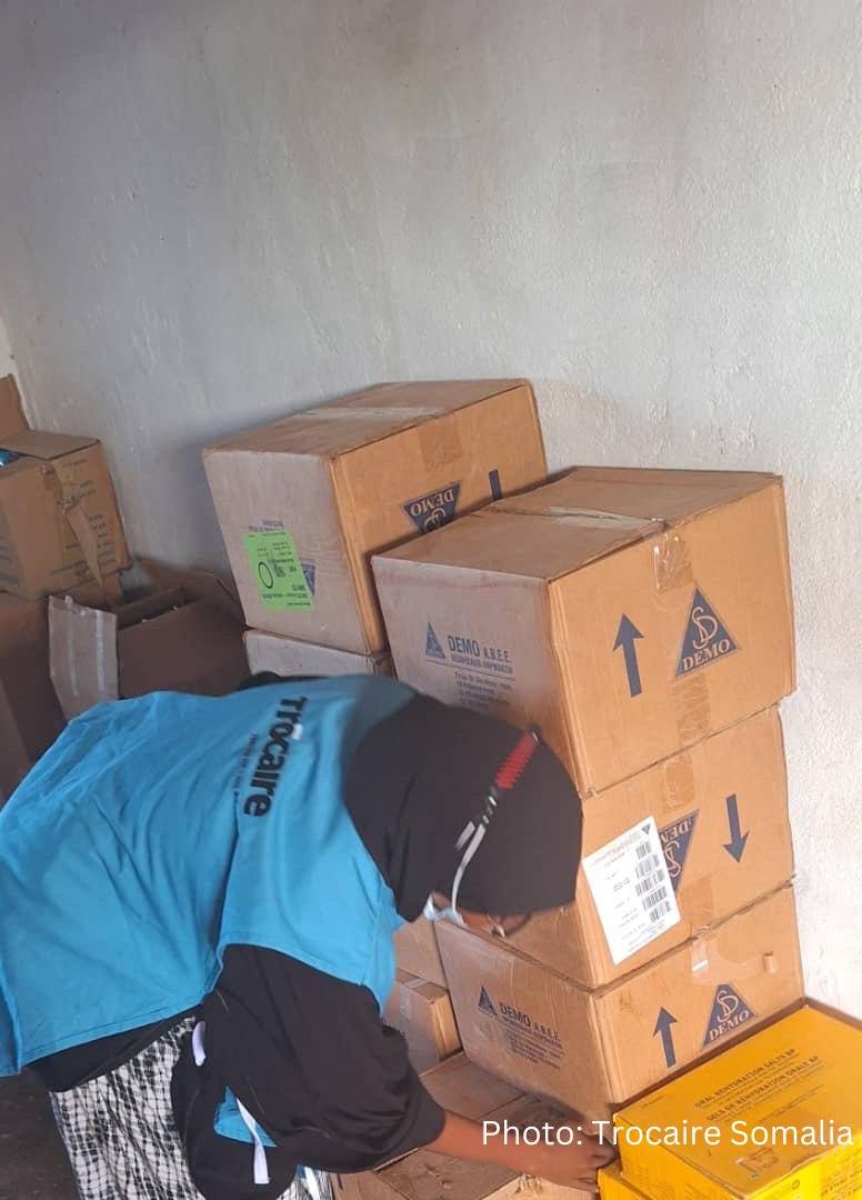 OCHASom's tweet photo. On 15 Nov, desperately needed lifesaving medical help reached Yurkud town in Luuq, Jubaland State, for the 1st time since early October.

This is a significant milestone in addressing health needs in an area with extremely limited humanitarian access due to ongoing violence. https://t.co/bD44U1lYen