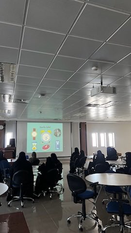 ecni_kfu's tweet photo. مقتطفات من فعالية منجم المبتكرين التي نظمها #مركز_ريادة_الأعمال بالتعاون مع نادي الدراسات العليا@HEC_KFU والتي تستعرض استراتيجيات الابتكار والافكار الابداعية وكيفية تطبيقها ضمن فعاليات #الشرقيه_تبدع https://t.co/IiYKq1e5gH