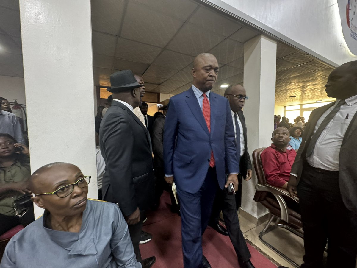 L’Ecidé de Fayulu, le PPRD de Kabila, Ensemble de Katumbi… préparent des manifestations populaires contre la révision de la Constitution

leregard.info/lecide-de-fayu…