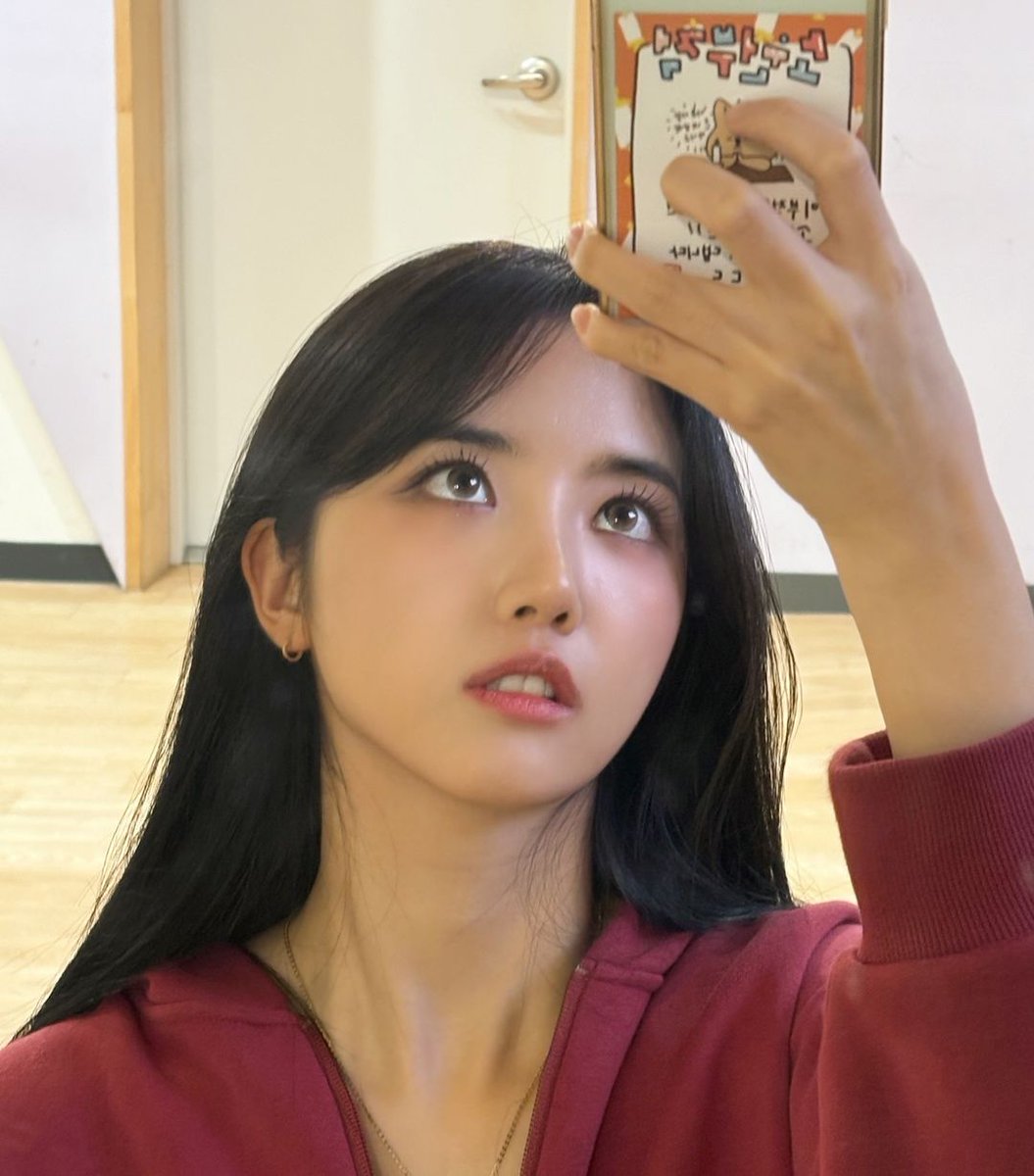 purkicet's tweet image. Still waiting...