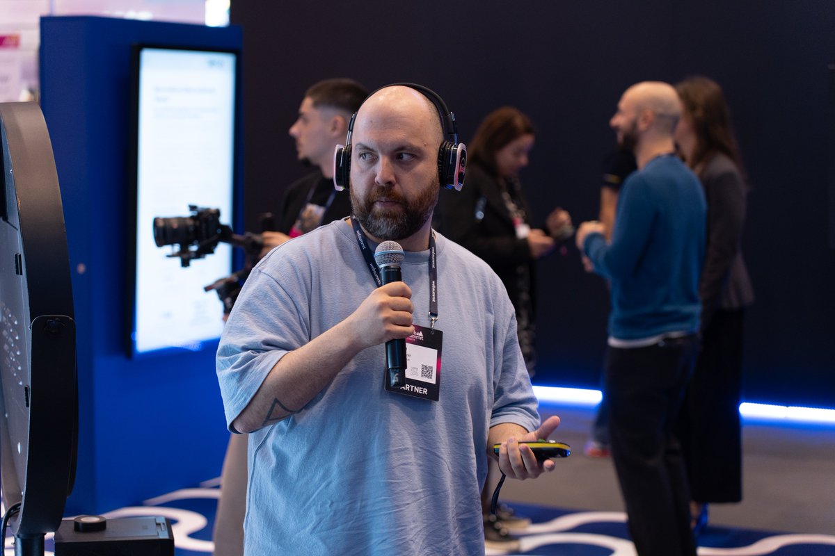 📢 Erich Eichstetter, Head of Digital Transformation at #BCCInnovation and <a href="/LABe_dgl/">LABe - Digital Gastronomy Lab</a> delivered a presentation at the Web Summit in Porto! 🌍 He shared transformative insights on digital innovation and its impact across industries at one of the world’s leading tech conferences