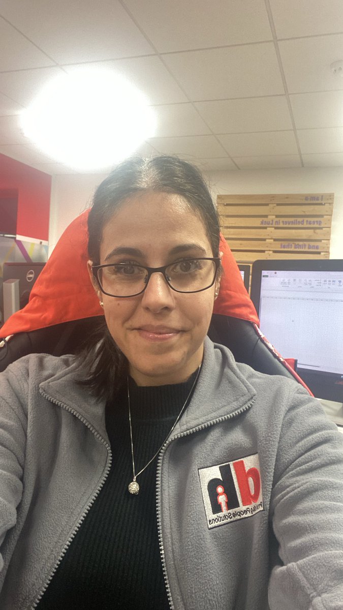 dhGatwick's tweet photo. Happy Wednesday everyone! I’m Pipa and I’m the administrator at DH Gatwick. I have recently come back from a week in Madeira and I have to say …the 27 Degree weather was amazing! 🤩 Now I’m back in the office felling refreshed! #dhgatwick https://t.co/WGaUodE67a