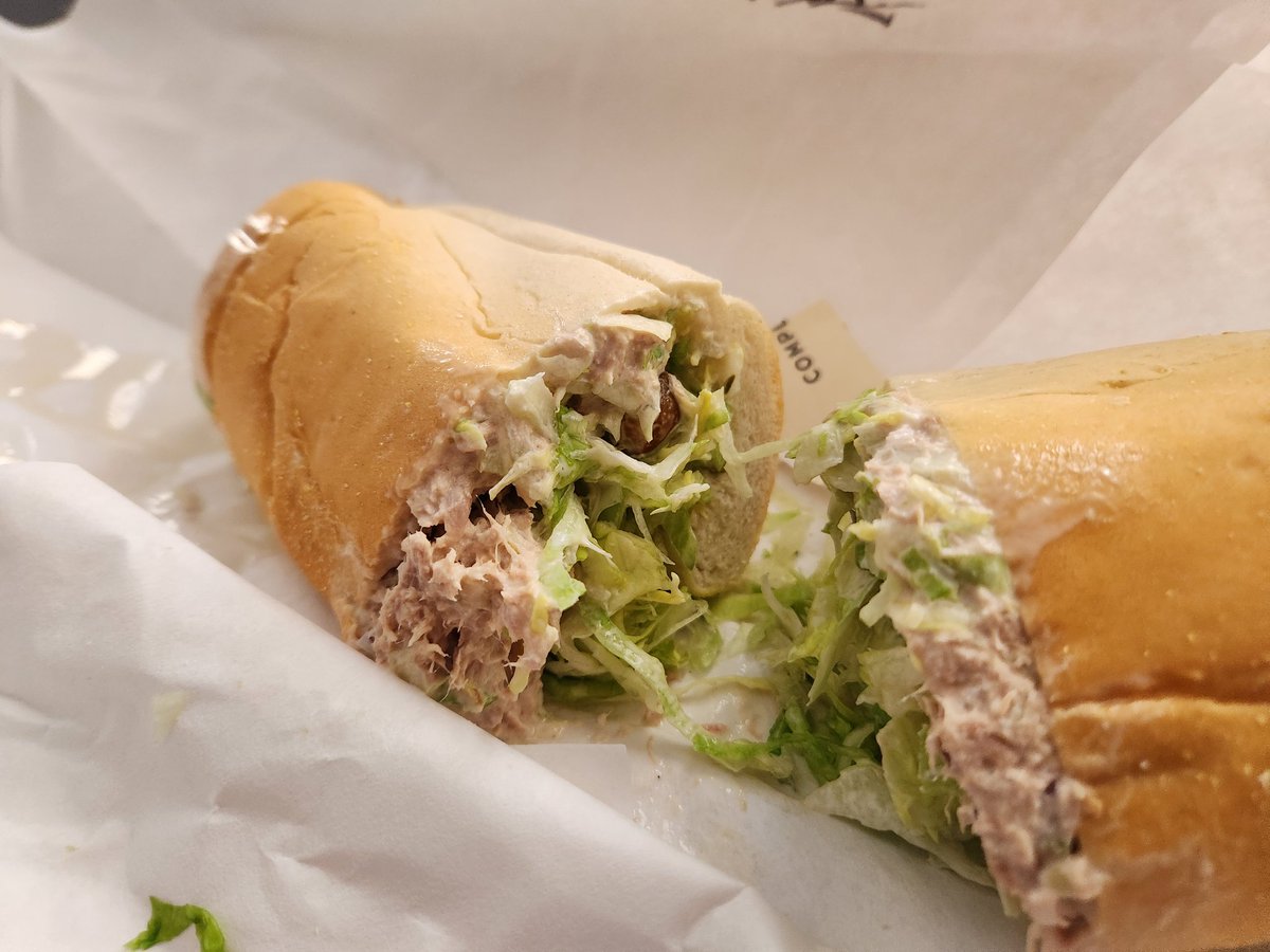 DC_Sandwich's tweet photo. Compliments Only, Dupont Circle

Jake (Tuna): 8.7/10 https://t.co/AXtYGqQCCz