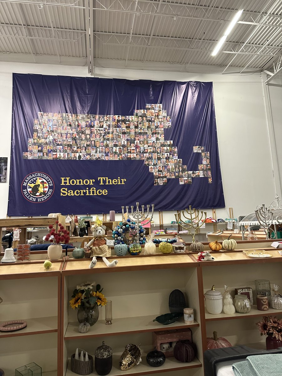 Mass_SBA's tweet image. Team building through volunteer opportunities has been an excellent way for @Mass_SBA to give back. This morning a group headed to @MAFallenHeroes teaming up with Becca's Closet in order to fulfill the needs of two great charities. #msba