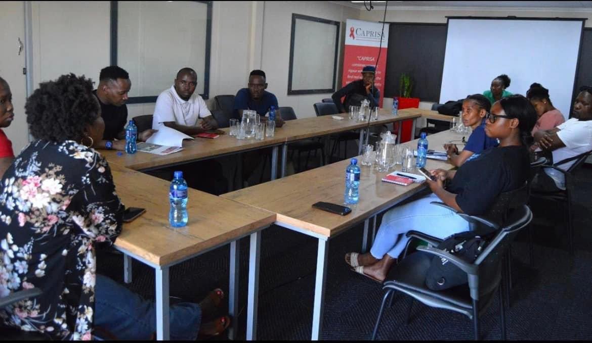 fraycollege's tweet photo. Day 1 of our HIV journalism training was a success! We learnt from experts, visited the CAPRISA Research Site and shared insights. 

🚨Join us tomorrow. Sign up here: https://t.co/PnSXjIgxlY https://t.co/20uL2QJ3rN