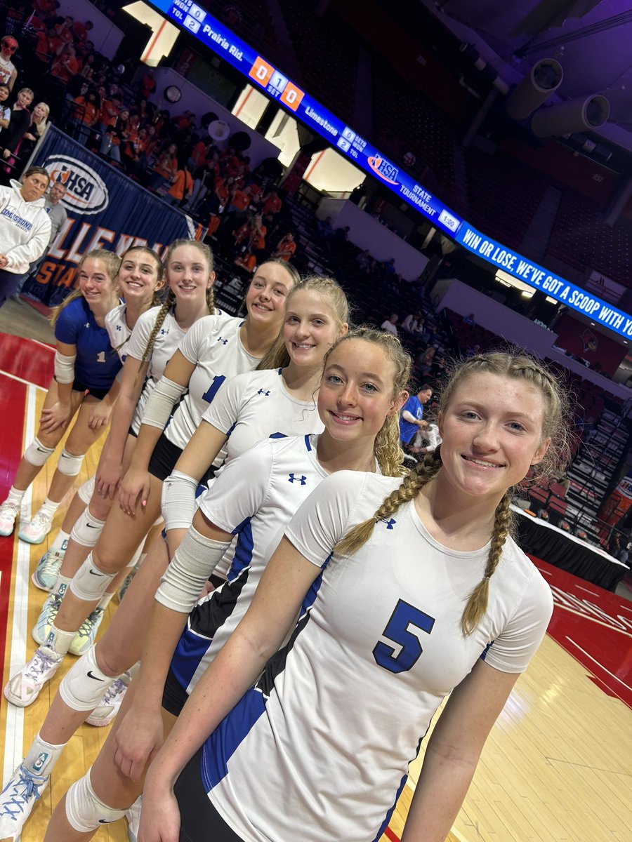 khloestear's tweet photo. Runner-up in state! 🥈 So proud of this amazing team and how far we’ve come together. Every step of the journey was worth it! I couldn’t have asked for a better season with these girls! 🏐🚀 

@VBallrecruiter 
@CoachSamWol23 
@Jennabanz 
@Rockets_VB310 https://t.co/BCc4cPPzut