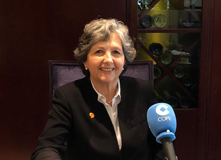 Elda Mata, presidenta de SCC, condena la celebración institucional del 10º aniversario de la consulta ilegal del 9N convocada por Artur Mas: "Es una página negra de nuestra historia, pero el Gobierno premia con indultos y amnistías a los protagonistas".
👉tinyurl.com/f3pchu2p