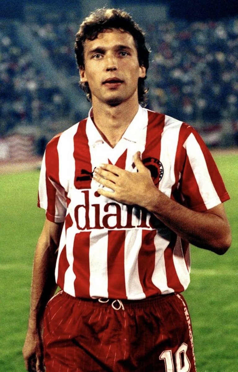 pelota1949's tweet photo. Ο Γιάρεμτσουκ όταν παίζει με την Εθνική Ουκρανίας❗️
#OlympiacosFC #Olympiacos #Ολυμπιακός #Yaremchuk #Γιάρεμτσουκ #Protasov #Προτάσοφ https://t.co/uA0H2RlTqF