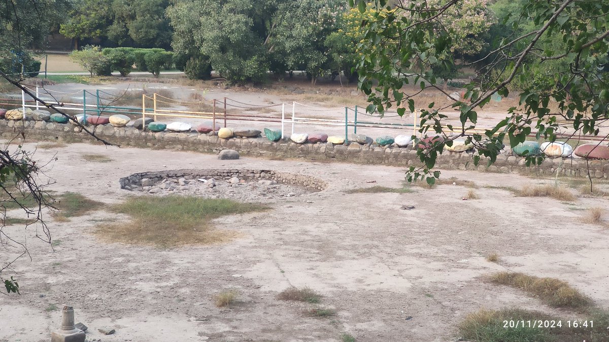 0945c8f4251e4a0's tweet photo. The dismal state of sector5 City Fountain Park, Panchkula https://t.co/CCqeXSMPFw