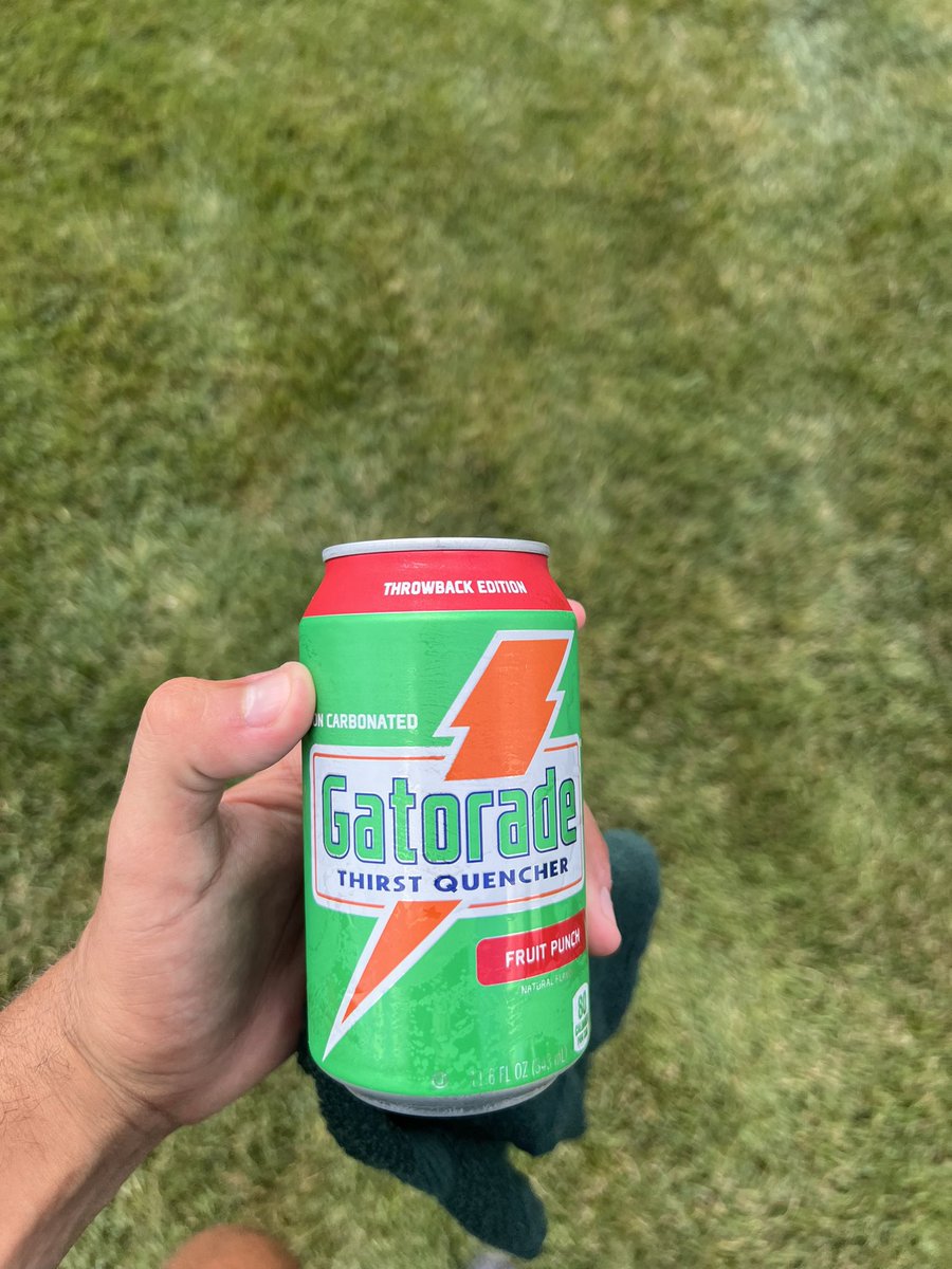 Investivore's tweet photo. Nothing beats this on the golf course

Not even a cold beer https://t.co/XxnxqLDsu8