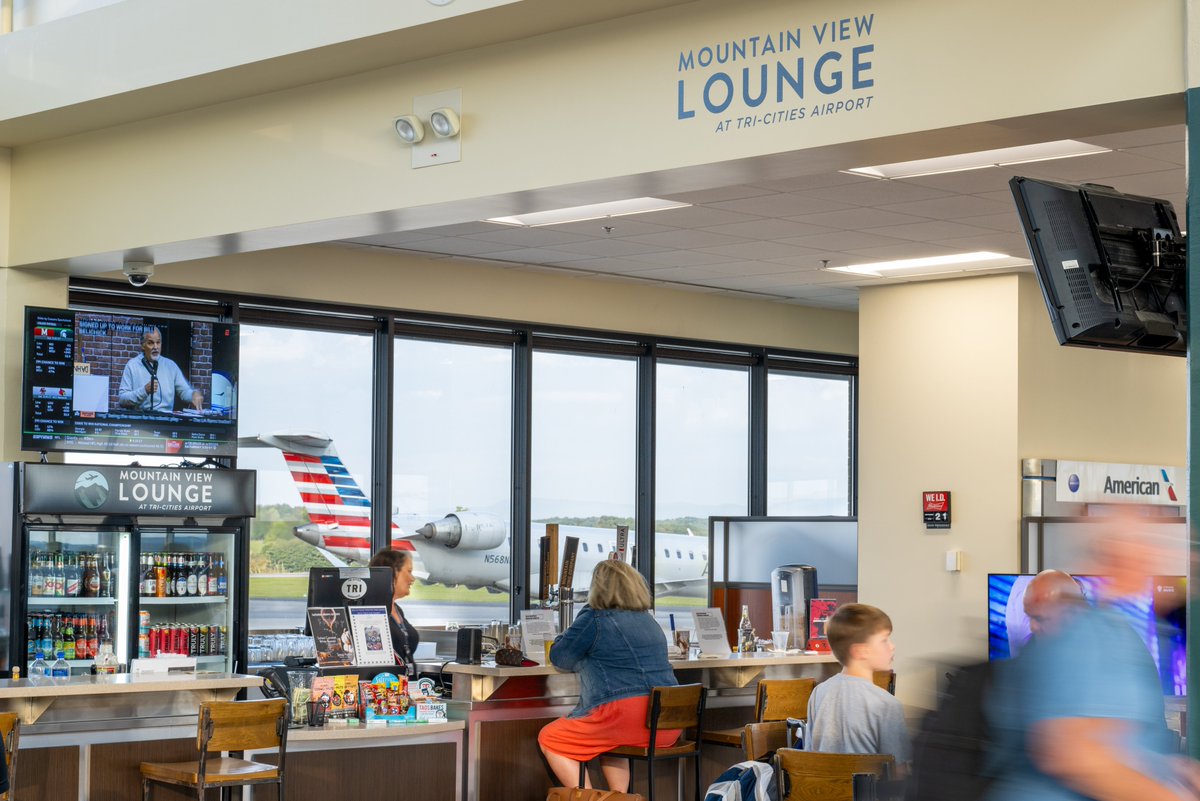 iflytri's tweet photo. Elevate your travel experience at the Mountain View Lounge ✈️✨ Enjoy a drink and stunning views before your next flight! #FlyTRI https://t.co/xZ5uXES3V8