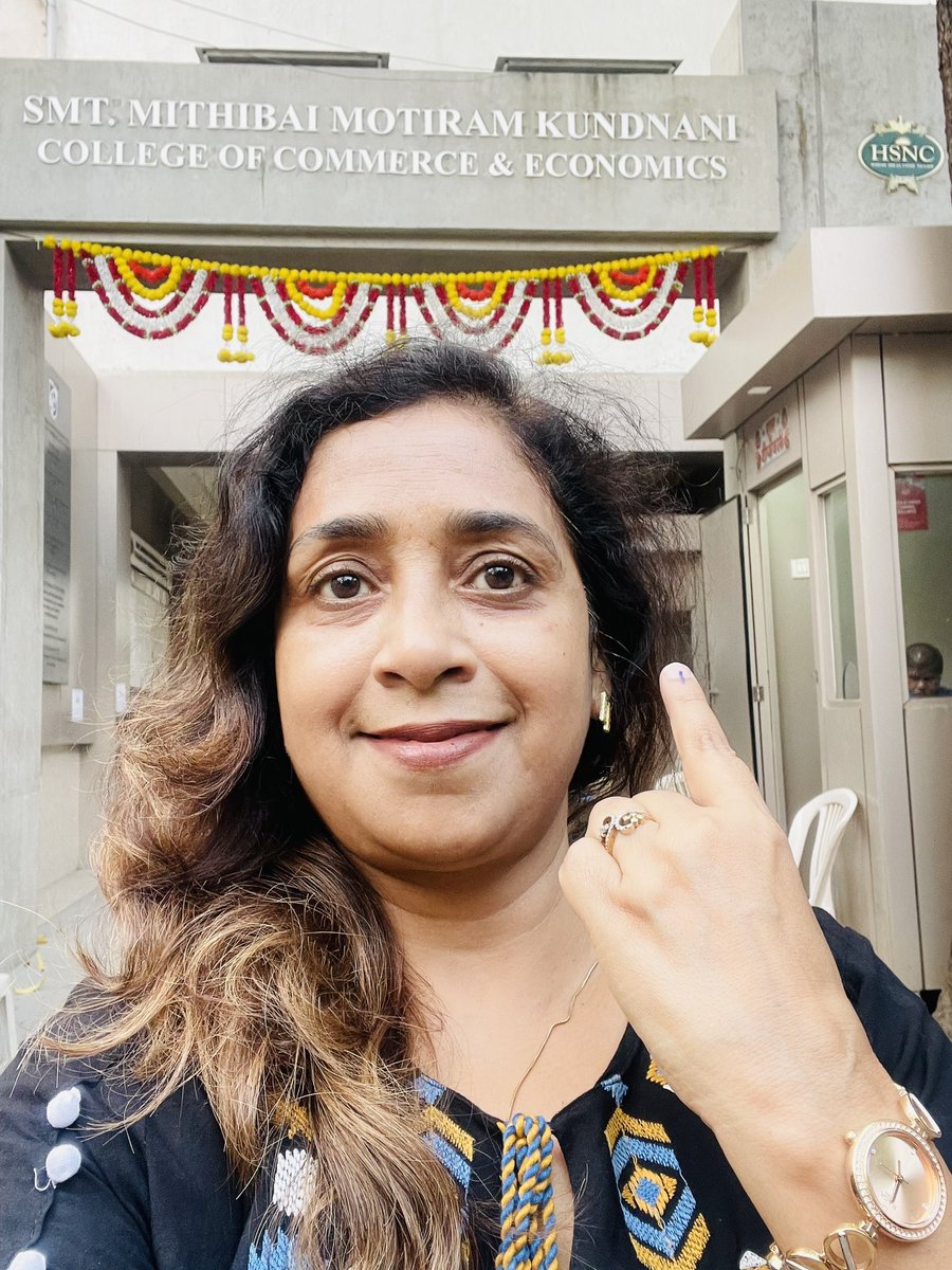 Ms Aflatoon (@ms_aflatoon) on Twitter photo Just returned to Mumbai after a month (due to my dad’s hospitalisation & then his demise).
Cast vote at Bandra West. Over 40% polling till 5 pm :(
Sitting MLA BJP’s <a href="/ShelarAshish/">Adv. Ashish Shelar - ॲड. आशिष शेलार</a> & Congress’ <a href="/Asif_Zakaria/">Asif Zakaria</a> are main contenders.
#MaharahstraElection2024 #Mumbai #Maharashtra Just returned to Mumbai after a month (due to my dad’s hospitalisation & then his demise).
Cast vote at Bandra West. Over 40% polling till 5 pm :(
Sitting MLA BJP’s <a href="/ShelarAshish/">Adv. Ashish Shelar - ॲड. आशिष शेलार</a> & Congress’ <a href="/Asif_Zakaria/">Asif Zakaria</a> are main contenders.
#MaharahstraElection2024 #Mumbai #Maharashtra