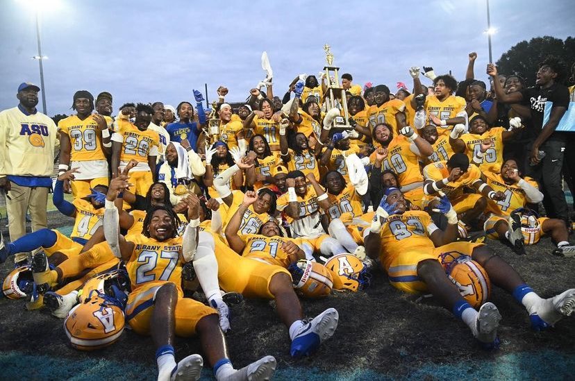 Mid- Years 👀 all positions send me your film so I can get it to the right people on staff. Come play for the most Winning HBCU in College football, winning seasons since 2010📈🐏🟡🔵 WHY NOT Albany State University
#Fight2Finish25
