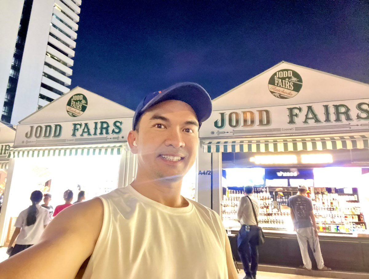 surasit_ton's tweet photo. #หาของกิน ที่ตลาด #จ๊อดแฟร์ #รัชดา 
#joddfairs #ratchada 🛍️🍽️🚇
#ડꪊ𝕣ꪖડⅈ𝕥_𝕥ꪮꪀ 20.11.2024 😋 https://t.co/kYt7jDX7Ts