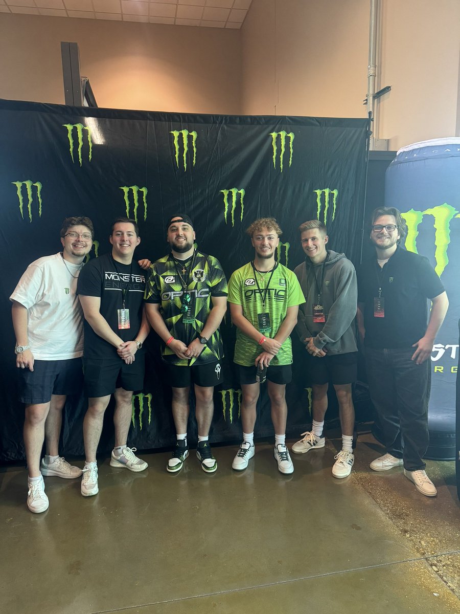 Trey Pack (@treypack4) on Twitter photo Had a great time meeting yall! <a href="/Pamaj/">OpTic Pamaj</a> <a href="/hitchariide/">OpTic Hitch</a> <a href="/Parasite/">Chris</a> <a href="/aydan/">Twis Aydan</a> <a href="/Symfuhny/">Symfuhny</a> <a href="/Fifakill_/">VSN Fifakill</a> Had a great time meeting yall! <a href="/Pamaj/">OpTic Pamaj</a> <a href="/hitchariide/">OpTic Hitch</a> <a href="/Parasite/">Chris</a> <a href="/aydan/">Twis Aydan</a> <a href="/Symfuhny/">Symfuhny</a> <a href="/Fifakill_/">VSN Fifakill</a>