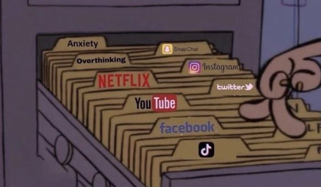 btchsdtm's tweet photo. Me at night choosing what’s going to keep me up until 4am. https://t.co/TEQn1ZJNon