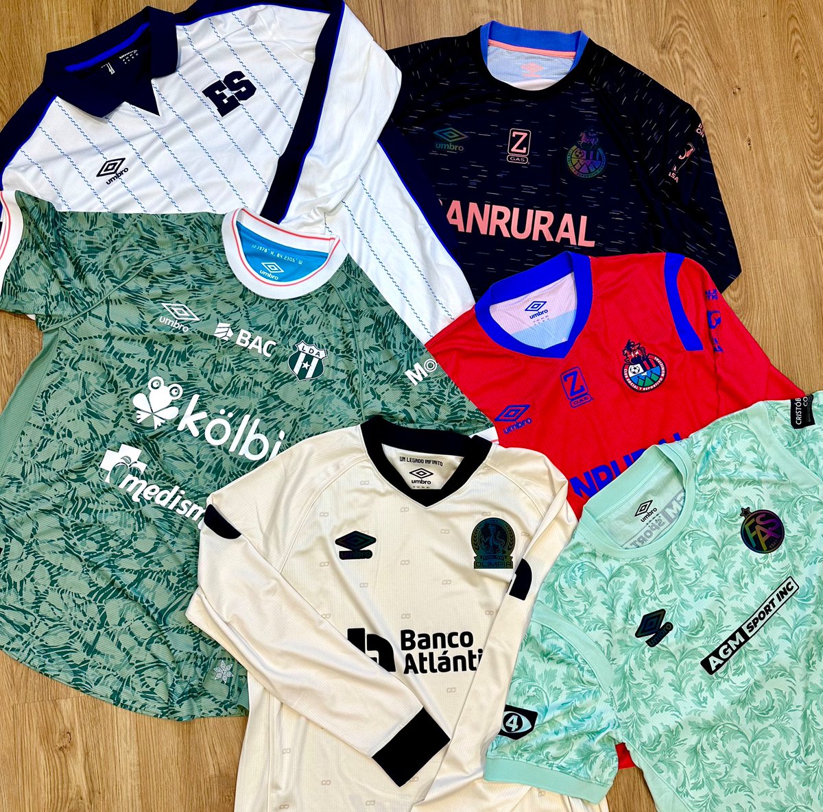 Umbro Giveaway 💎💎

They’ve quietly produced some brilliant kits this year. Winner gets to pick one of these Double Diamond bangers!

Like, Repost, Follow, Tag a friend… 
Closes 24/11