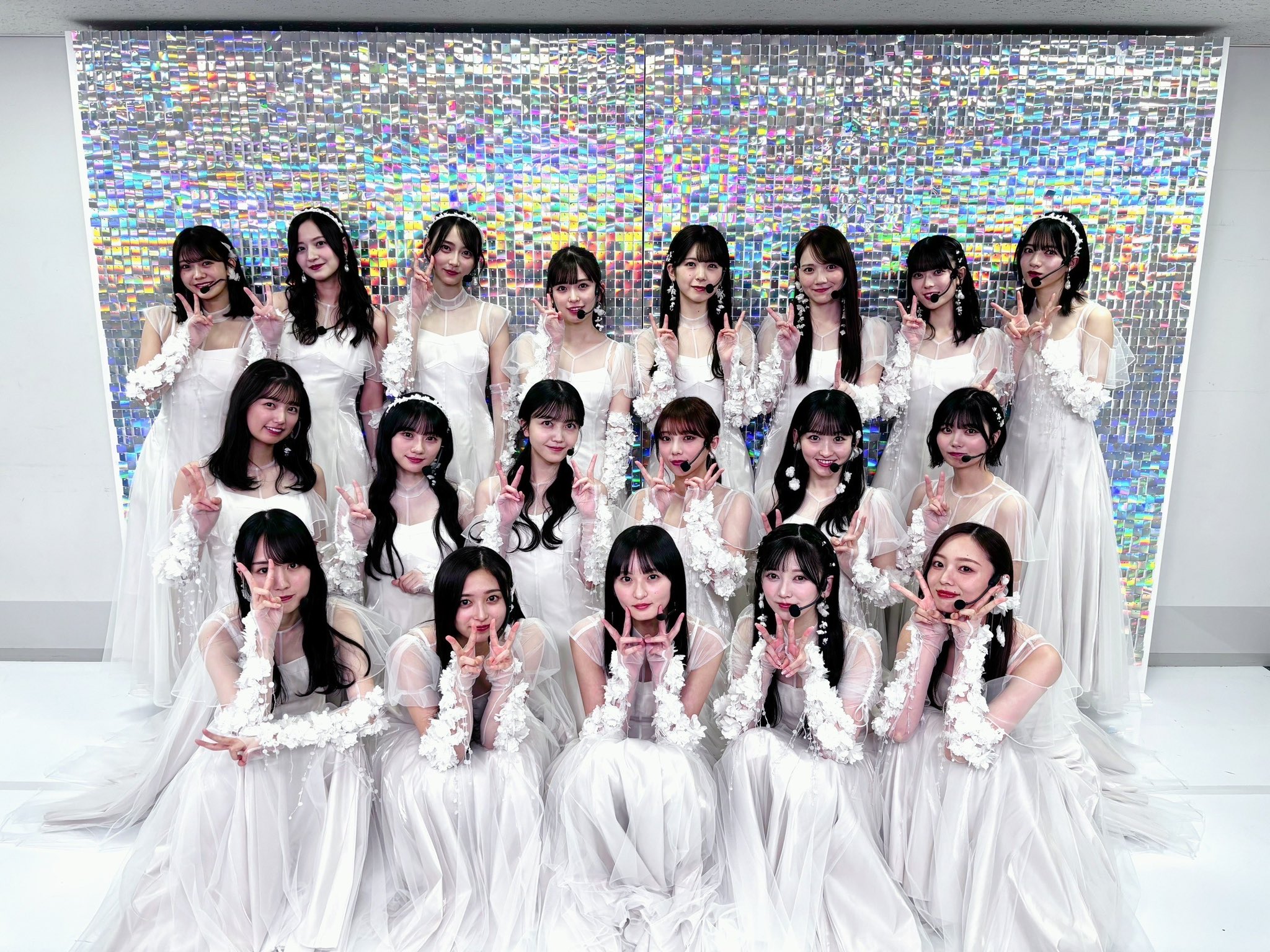 中古生写真(乃木坂46) 集合/ライブフォト・横型・膝上・衣装白