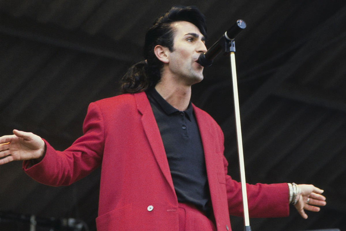 Happy birthday to British-Irish singer, musician, VJ and TV presenter Paul King, born November 20, 1960, lead singer of the 1980s band King, whose hits include "Love &amp; Pride" and "Alone Without You".