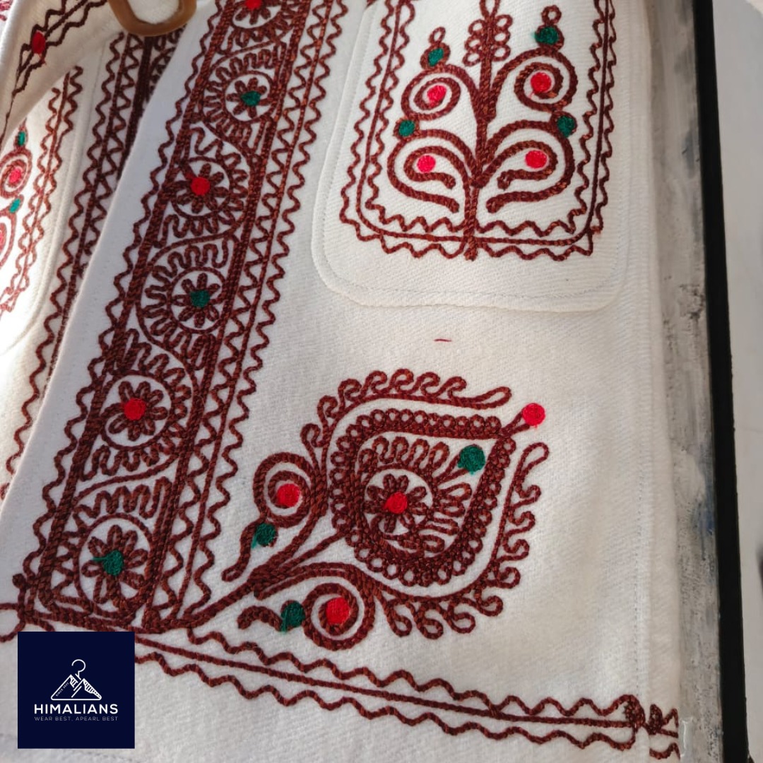 Himalians_'s tweet photo. Discover the elegance of tradition with our Chitrali Royal Style Chugha! 🧥✨ Perfect for the winter season and crafted with care. ❄️

📞 Order: WhatsApp:  03442634441 | 🛒 @himaliansfashion

#ChitraliChugha #WinterFashion #TraditionalWear #CulturalHeritage #HimaliansFashion https://t.co/ZkZvlj0Vq2