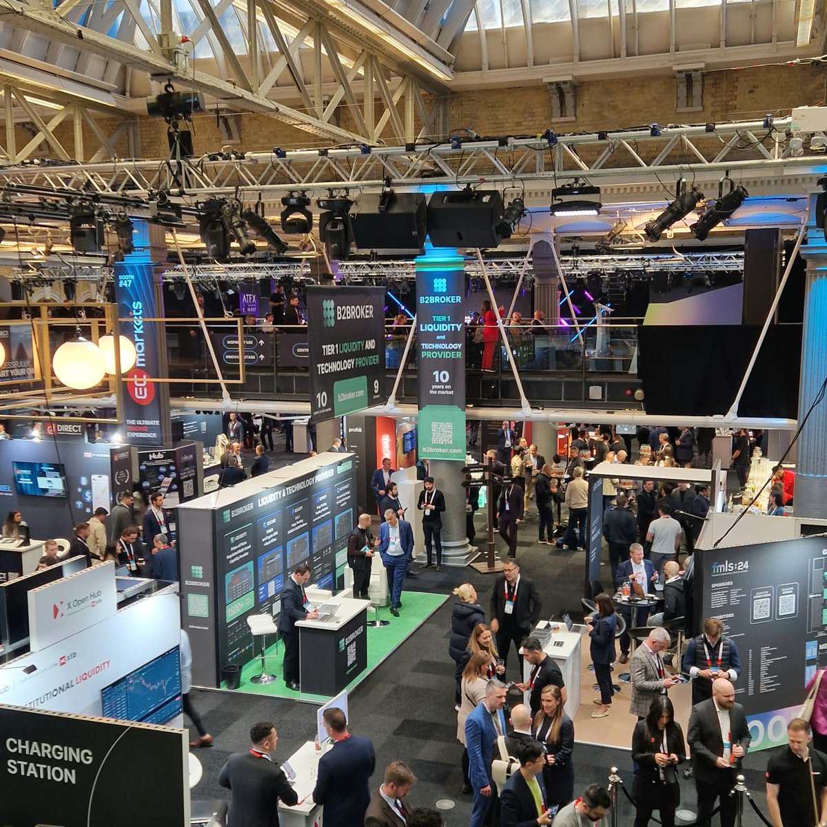 F_M_events's tweet image. The Finance Magnates London Summit 2024 is buzzing with energy! 🌟 

From engaging discussions at the booths to exciting innovations on display, the floor is alive with possibilities.

#fmls #fmls24 #fmevents