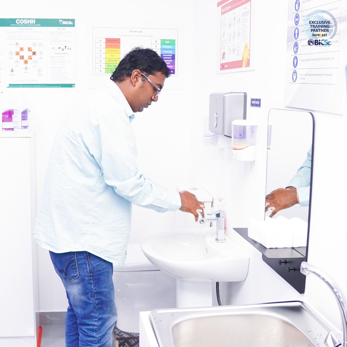 save_fast's tweet image. We’re so proud to share that the Sharjah Coop Team has successfully completed their BICSc Licence to Practice + CPSS Skills Training from SaveFast
With these new skills.

sfast.ae
+971 4 259 2829

#BICSc #Cleaningcourses #Savefast #Dubai