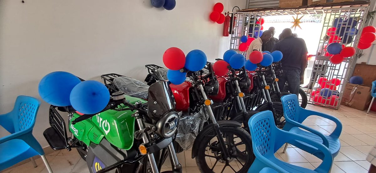 spirokenya's tweet image. Dalla Kisumu, we have Landed!!
We are excited to share that our EVs are now in Kisumu.  Eliminate your fuel costs, increase your earnings, make the switch to a Spiro EV today.
Find our bikes on Paul Mbuya Road, right opposite Mogo Offices within Kisumu CBD.
#SpiroOnTheMove