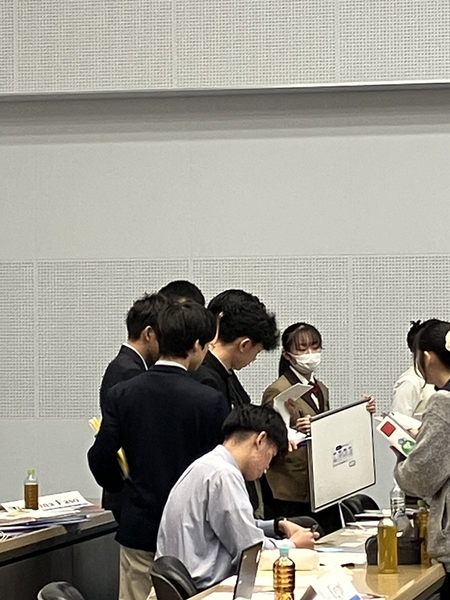 fuji_s_h's tweet photo. 週末に行われた全日本高校模擬国連本大会に生徒が参加しました。
今回の議題は「若者と軍縮、不拡散と平和」で、本校生徒はベルギー代表でした。
#全日本高校模擬国連 #不二聖心 https://t.co/0cFlkTMA7H