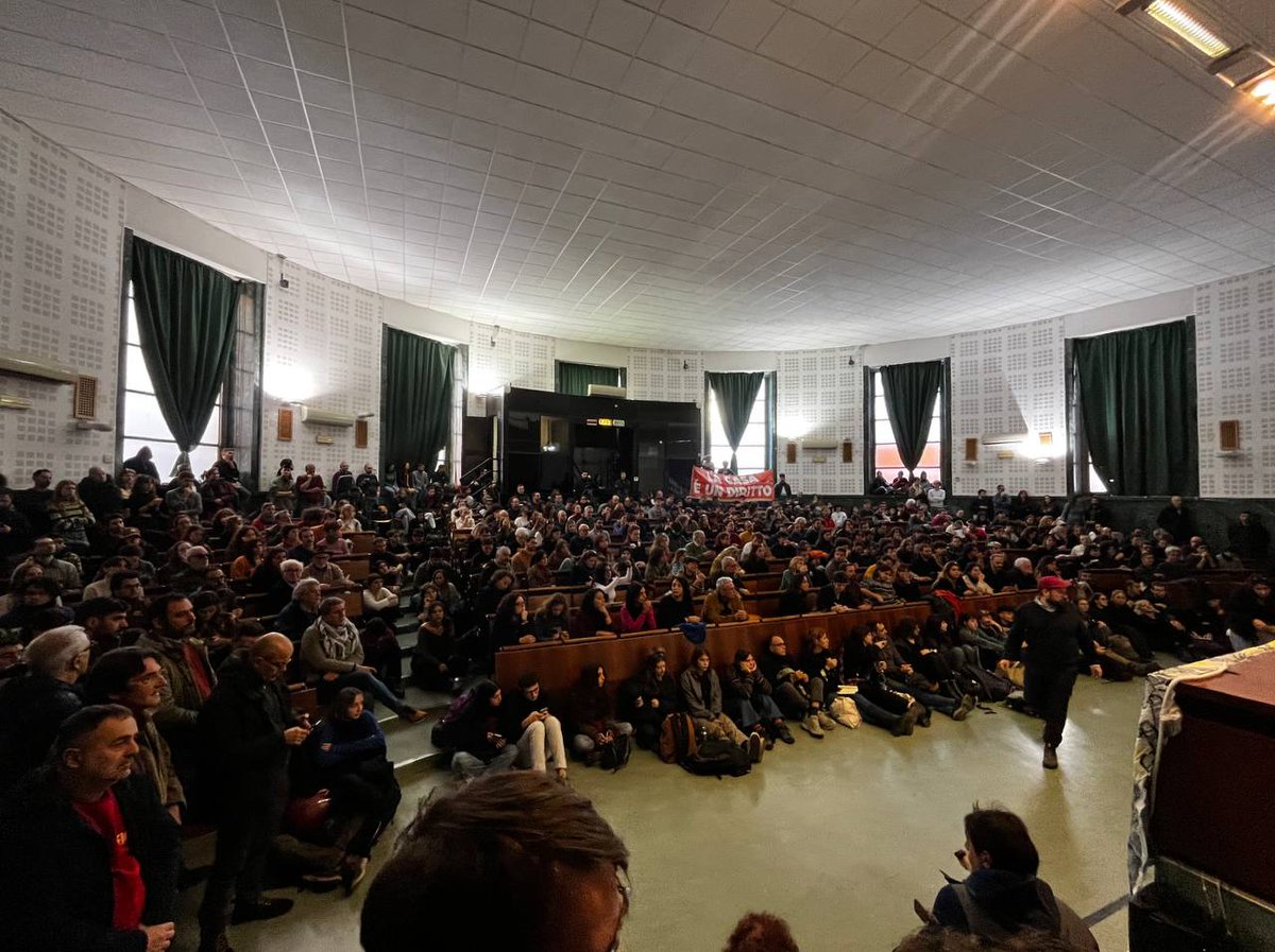 Il #14dic una manifestazione nazionale a #Roma per fermare il Ddl sicurezza

L'assemblea nazionale alla Sapienza indice l'appuntamento contro il manifesto autoritario del governo #Meloni. 
Il documento della Rete No Ddl Sicurezza “A pieno regime” 👇
meltingpot.org/2024/11/il-14-…