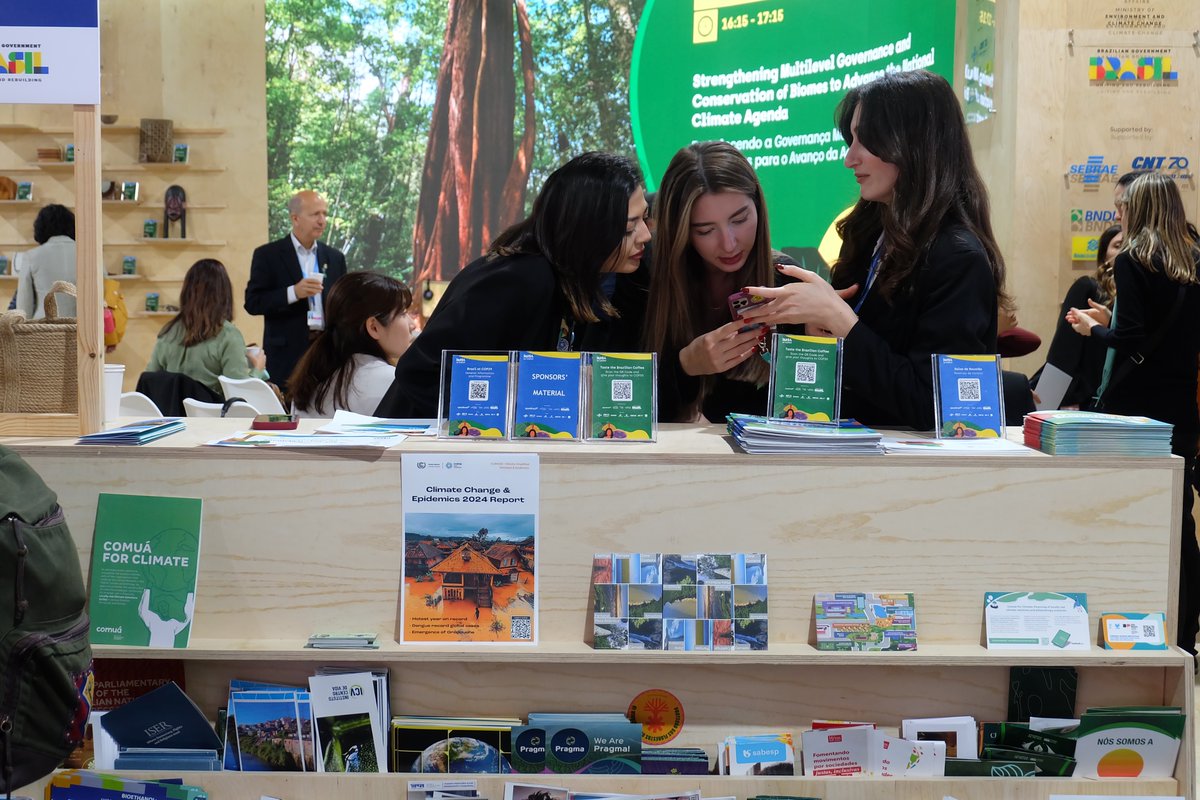 Tuliodna's tweet image. The Climate Change &amp;amp; Epidemics Report 2024 is featured at the Brazilian Pavillion at #COP29, lots of interest &amp;amp; reads today! Open accessible online at: climade.health/climade-cop29-… #CLIMADE #ClimateActionNow
