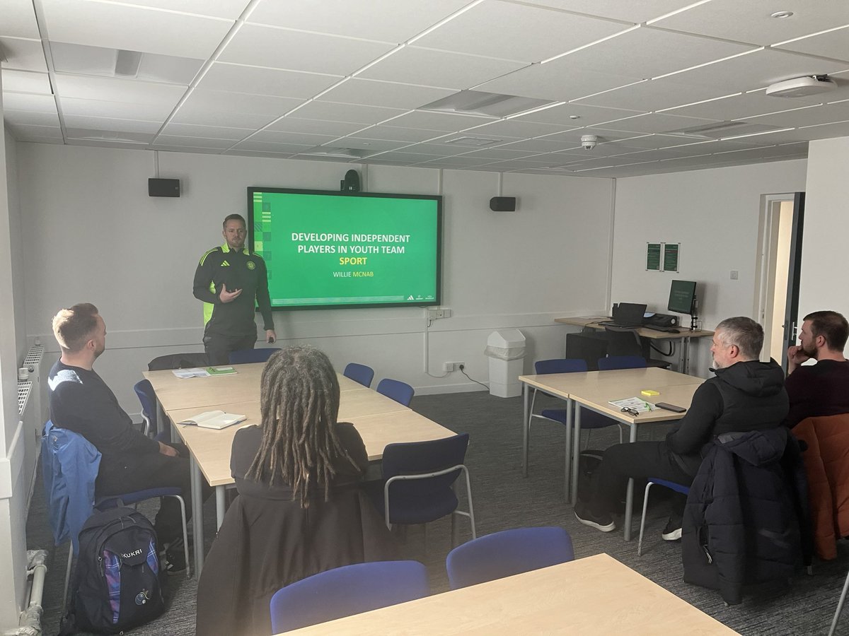 Stephen Macdonald tweet media