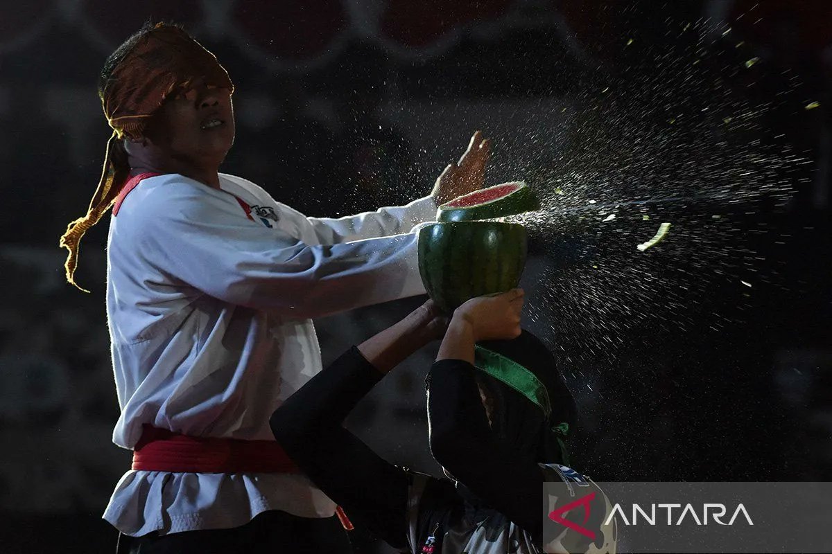 antaranews's tweet image. Kejurnas Merpati Putih Piala Pangkostrad 2024 kembangkan potensi pesilat tanah air

📸: ANTARA FOTO/Indrianto Eko Suwarso/Spt.

Lihat selengkapnya:
m.antaranews.com/foto/4480649/k…

#Kejurnas #Silat #Pangkostrad