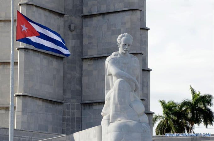 Buenos días Cuba‼️
Comienza una nueva jornada de trabajo y con ella nuevos desafíos y retos #Cuba. <a href="/finanzasprecios/">Ministerio de Finanzas y Precios Cuba</a> <a href="/Onat_Central/">Onat Oficina Central</a> <a href="/MaryBlancaOrte1/">Mary Blanca Ortega</a>