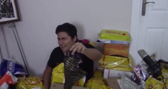 çelikzın tweet media