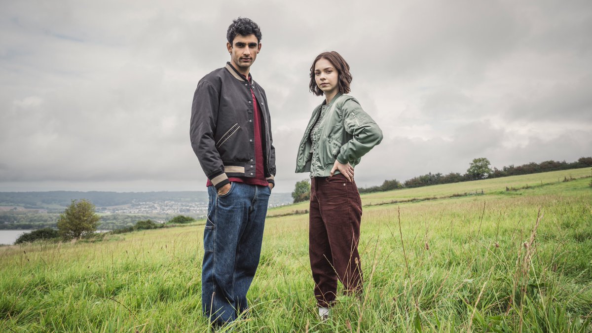 Wake up PipRavi community...Emma Myers and Zain Iqbal will return for A Good Girl's Guide to Murder Season 2!

As Max Hastings’ trial approaches, key witness Jamie Reynolds disappears and Pip finds herself in a race against time to find him.