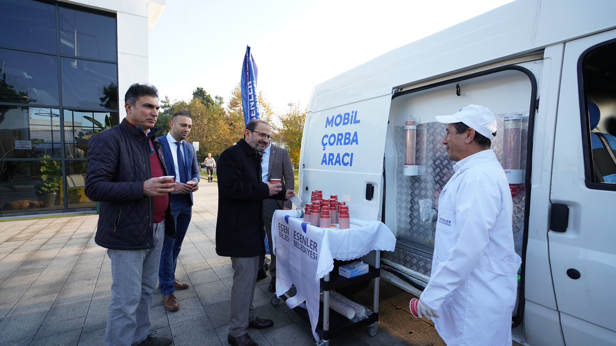 eyupdebik's tweet photo. Vize haftasında öğrencilerimizle sabah çorbasında bir araya geldik. 🥣 

Öğrencilerimizin vizelerle ve kampüsümüzle ilgili fikirlerini dinleme fırsatı buldum. 

Öğrencilerimizin her zaman yanındayız ve kampüs yaşamını daha iyi hale getirmek için birlikte çalışmaya devam edeceğiz. 💙✨

#TürkiyeninYıldızı