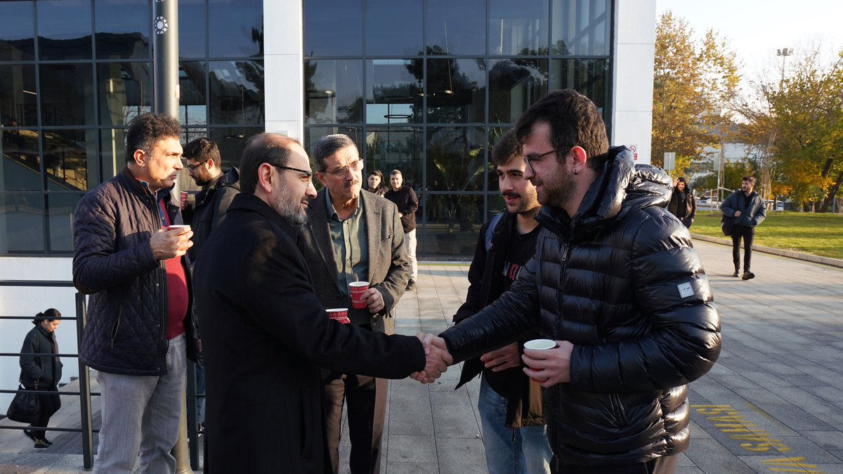 eyupdebik's tweet photo. Vize haftasında öğrencilerimizle sabah çorbasında bir araya geldik. 🥣 

Öğrencilerimizin vizelerle ve kampüsümüzle ilgili fikirlerini dinleme fırsatı buldum. 

Öğrencilerimizin her zaman yanındayız ve kampüs yaşamını daha iyi hale getirmek için birlikte çalışmaya devam edeceğiz. 💙✨

#TürkiyeninYıldızı