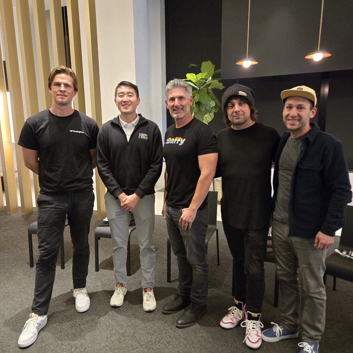 Cosmic Wire tweet media