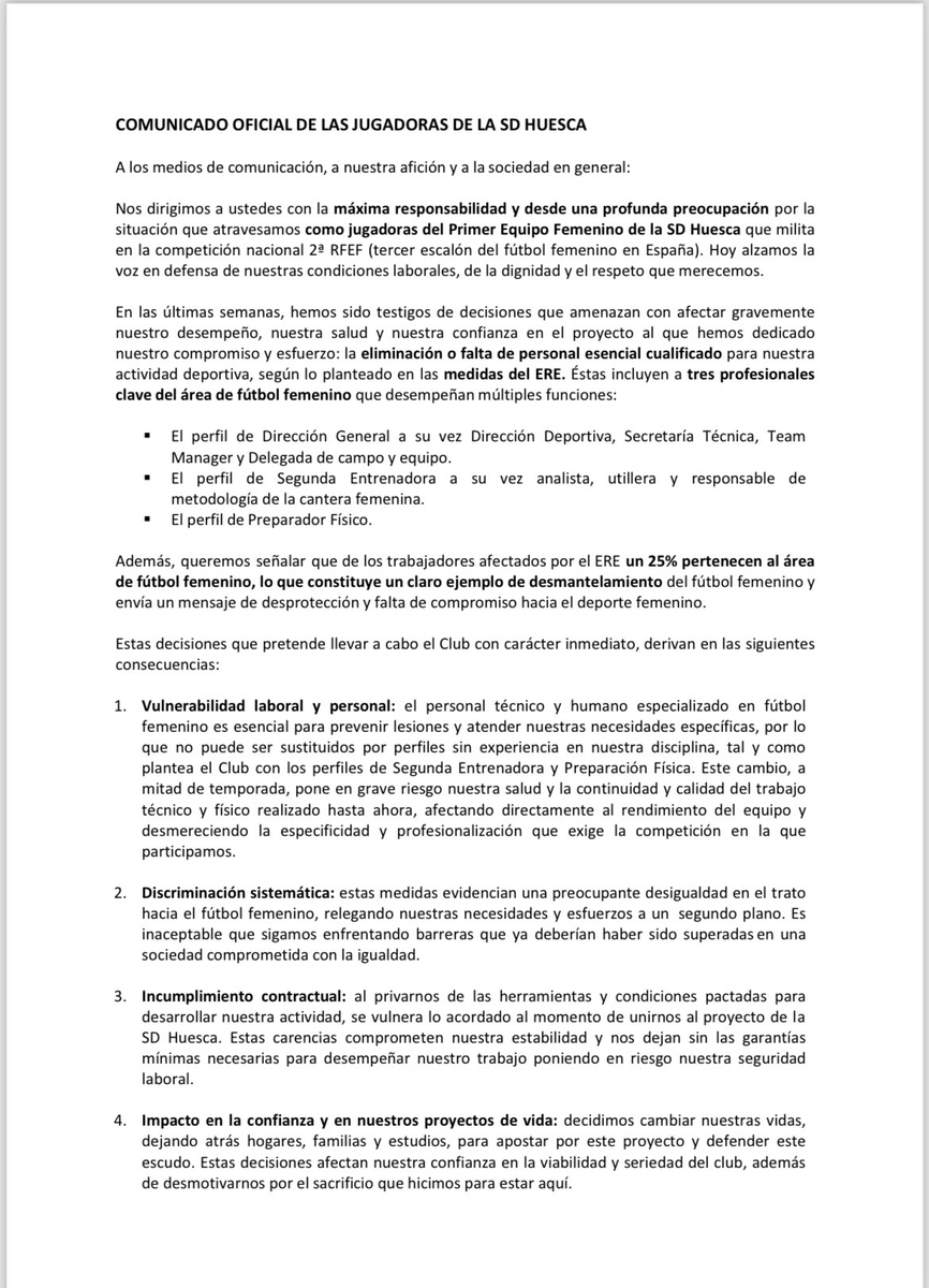 Erafutbolfem's tweet photo. 🚨 Comunicado oficial de las jugadoras de la @SDHuescaFem, equipo de 2ªRFEF, tras el ERE anunciado por el club el 8 de octubre para reducir gastos

❌ Denuncian la supresión de la segunda entrenadora, el preparador físico y la delegada de campo, "lo que constituye un claro ejemplo de desmantelamiento del fútbol femenino y envía un mensaje de desprotección y falta de compromiso hacia el deporte femenino"

‼️ Lamentan la vulnerabilidad laboral y personal, el incumplimiento contractual, la pérdida de confianza en el proyecto además del impacto en la cantera y las niñas

📣 Hacen un llamamiento a las instituciones locales y autonómicas, así como al Ayuntamiento de Huesca, la Diputación Provincial de Huesca y el Gobierno de Aragón

🗣️ Piden que se conserven las condiciones laborales adecuadas, con el personal especializado y los recursos indispensables para su desempeño profesional hasta final de temporada