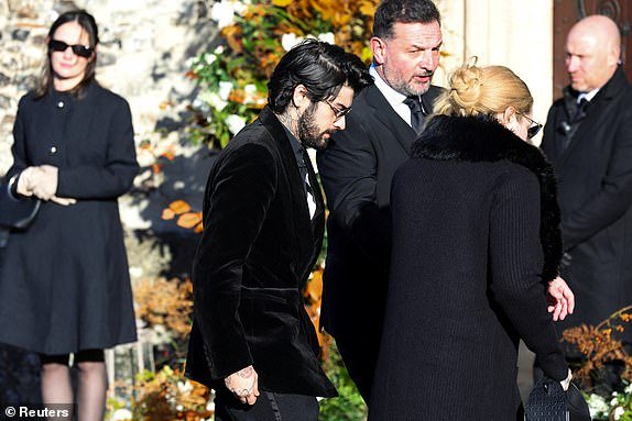 Harry Styles, Louis Tomlinson, Niall Horan y Zayn Malik han acudido al funeral de Liam Payne. Se trata del último encuentro de One Direction 🖤