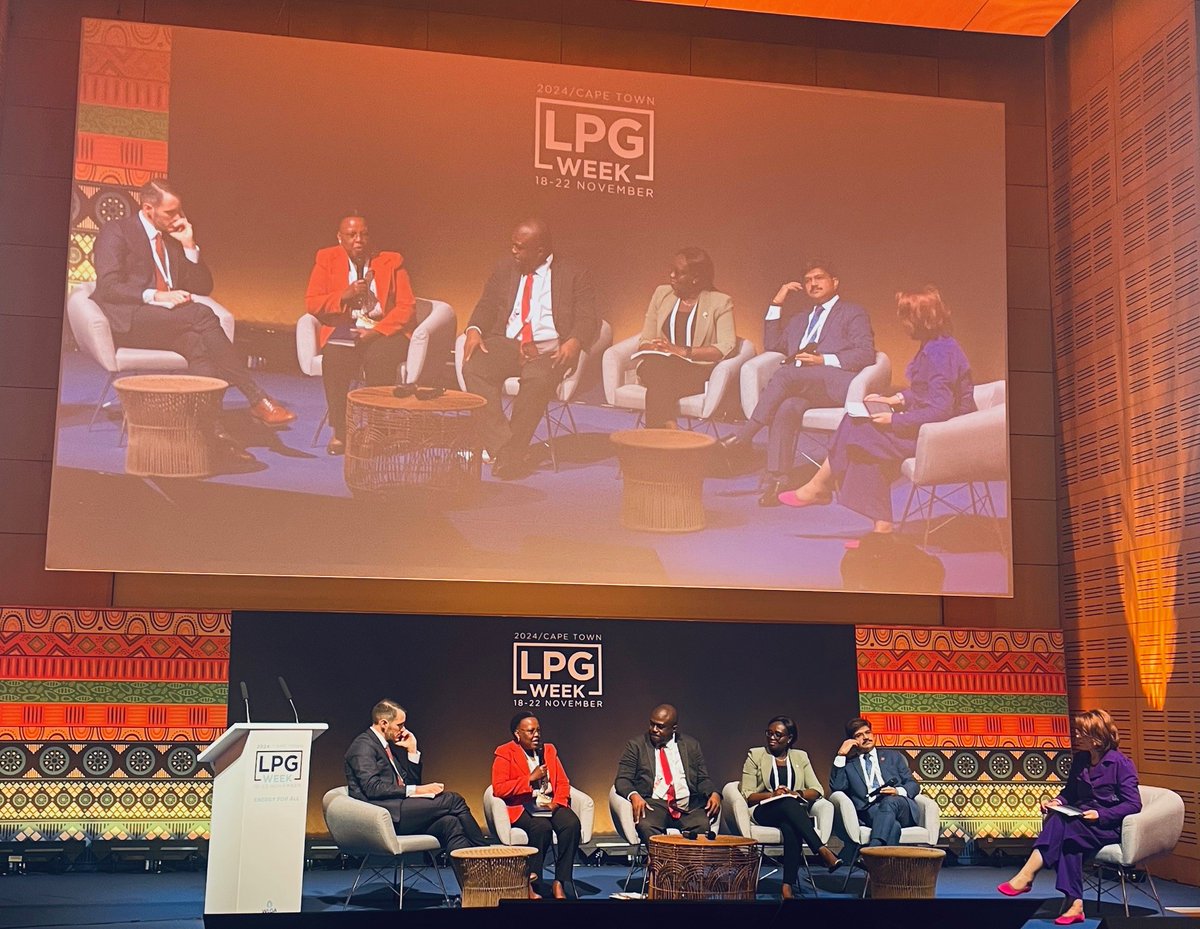 WorldLiquidGas's tweet photo. Today, a billion Africans lack access to #CleanCooking, making the urgent transition to universal access essential. This afternoon saw an engaging discussion at #LPGWeek 2024's Session 2: "Clean Cooking for All" featuring:  
🎙️Elizabeth Muchiri, @globallpg
🎙️Ntiwaa Kwakye, National Petroleum Authority, @NPA_Prosecutes
🎙️Ayobambo kunle-salami, @IFC_org 
🎙️Amit Garg, @HPCL
🎙️Daniel Wetzel, @IEA