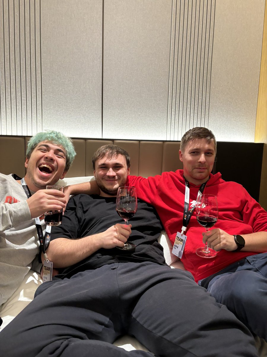 Není to tak, jak to vypadá. 🤪 <a href="/Dytor_/">Martin Handl</a> 🐐<a href="/cuky_222/">Cuky 222</a> 🐒