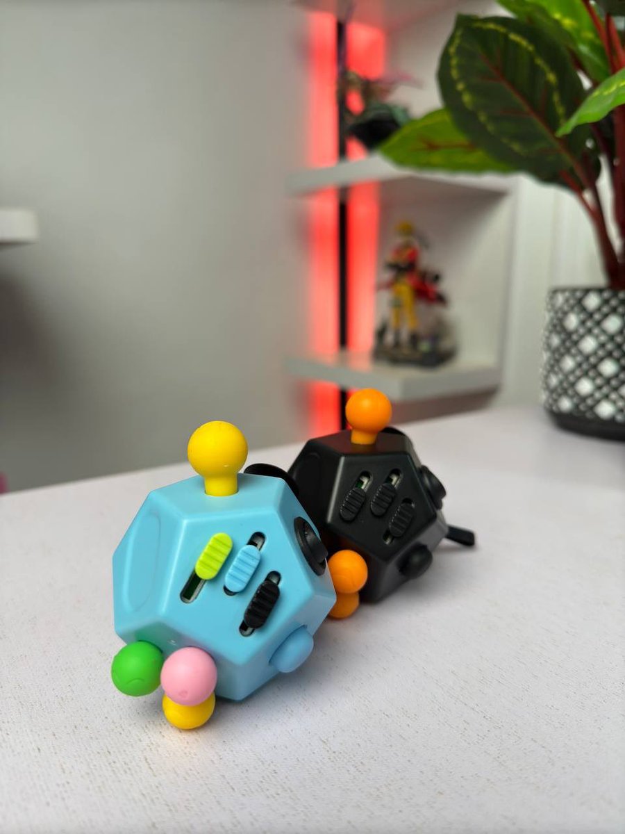 Neftechnologies's tweet image. If you have ADHD and you struggle with concentration, our fidget toys are a must have in your workspace..

#BlessingsByShima #workspaceupgrade #techbro